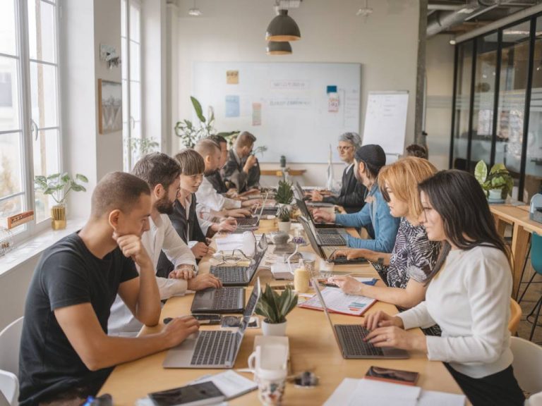 Agence seo Marseille : comment choisir le bon partenaire pour booster votre visibilité